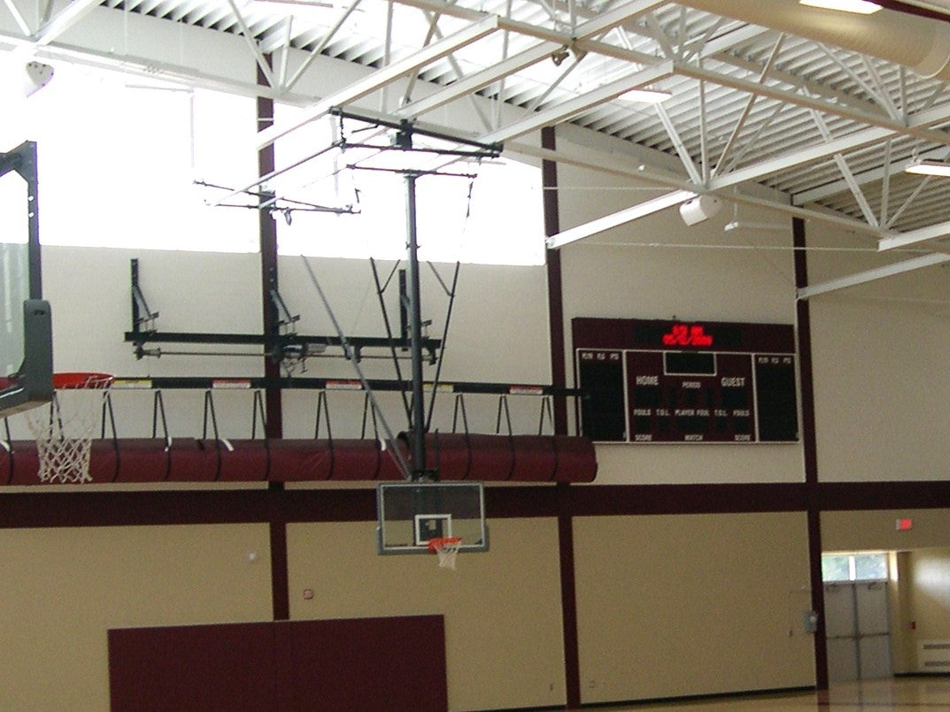 Single Post Rear-Braced Front-Folding Ceiling Hung Basketball Backstop