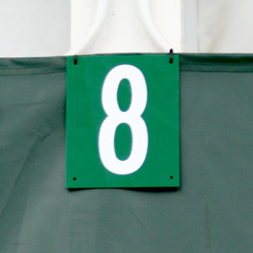 Court Numbers, White On Green (Plastic)